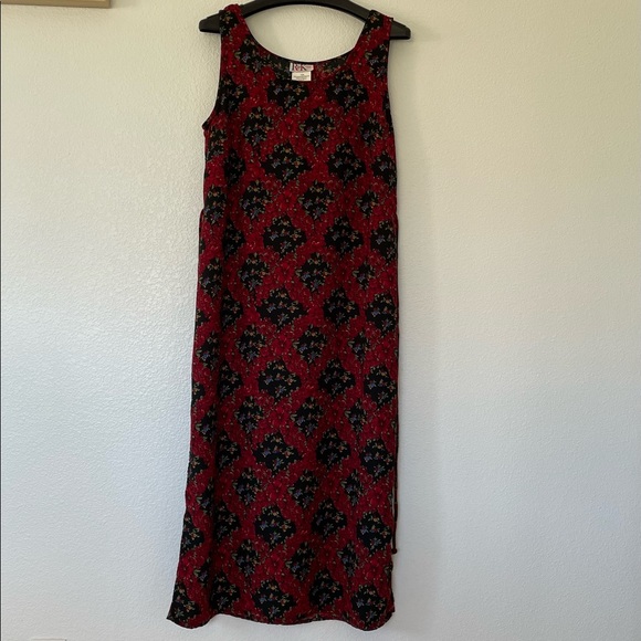R & K Original Petite Maxi Floral Dress - Picture 7 of 7